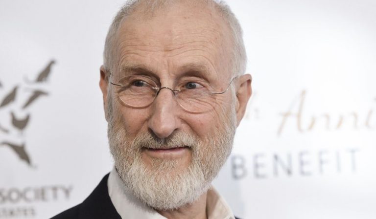 James Cromwell - Biography, Height & Life Story | Super Stars Bio
