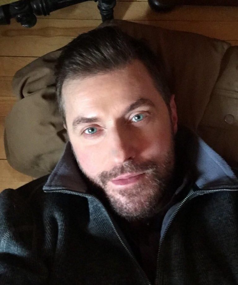 Richard Armitage - Biography, Height & Life Story | Super Stars Bio
