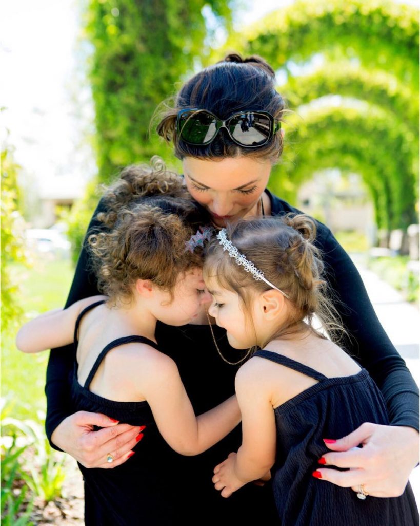 Alana De La Garza - Biography, Height & Life Story | Super Stars Bio