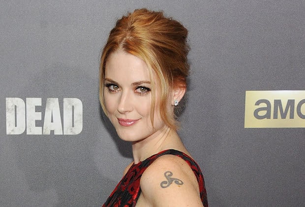 This Is Us Star Alexandra Breckenridge Gets Candid About Hollywood Beauty  Standards  NewBeauty