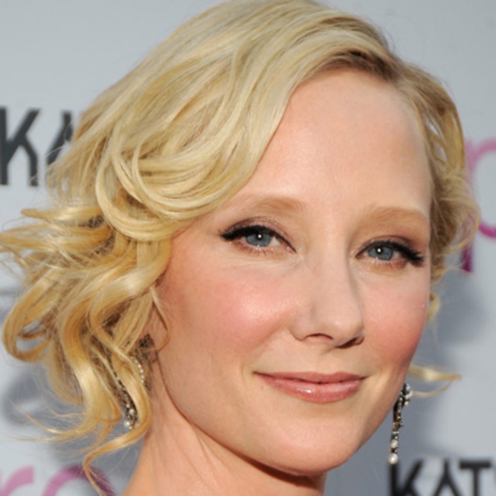 Anne Heche - Biography, Height & Life Story | Super Stars Bio