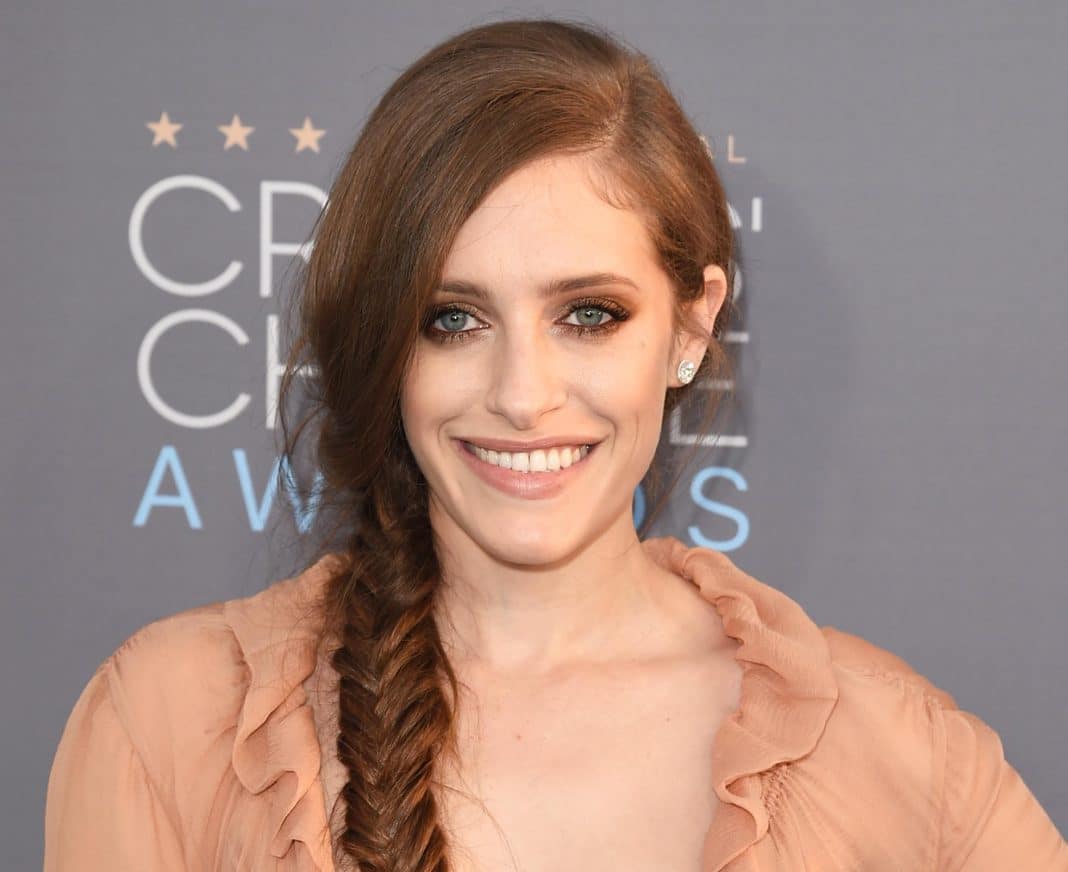 Carly Chaikin - Biography, Height & Life Story | Super Stars Bio