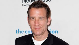 Clive Owen - Biography, Height & Life Story | Super Stars Bio