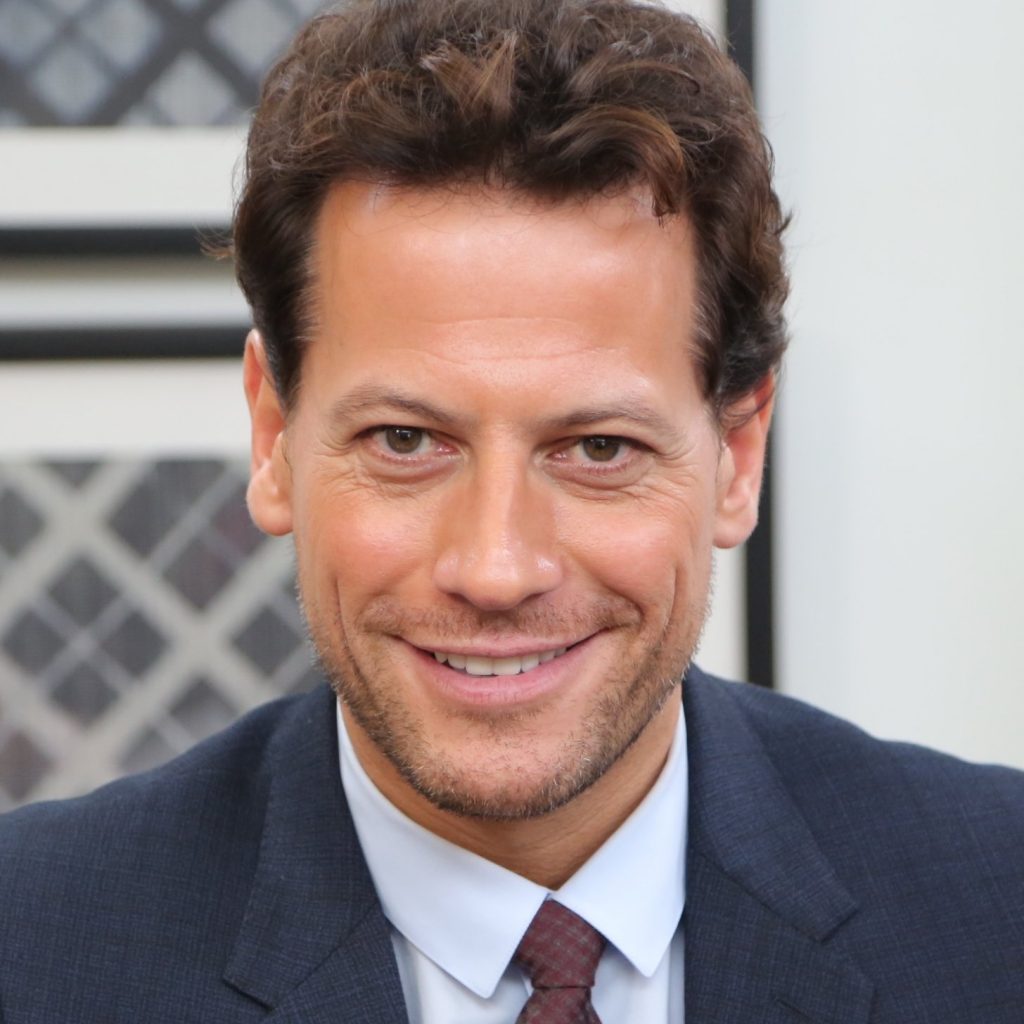 Ioan Gruffudd - Biography, Height & Life Story | Super Stars Bio