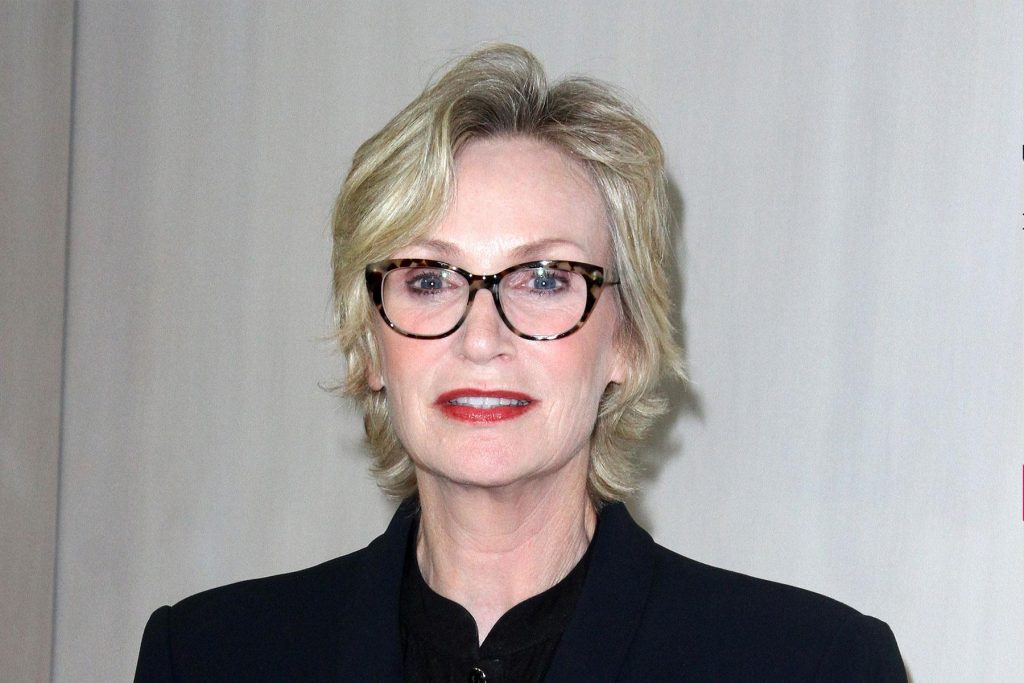 Jane Lynch - Biography, Height & Life Story | Super Stars Bio