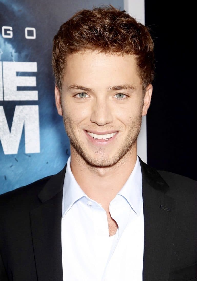 Jeremy Sumpter - Biography, Height & Life Story | Super Stars Bio