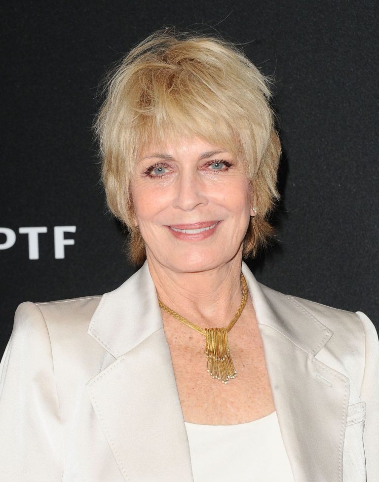 Joanna Cassidy - Biography, Height & Life Story | Super Stars Bio