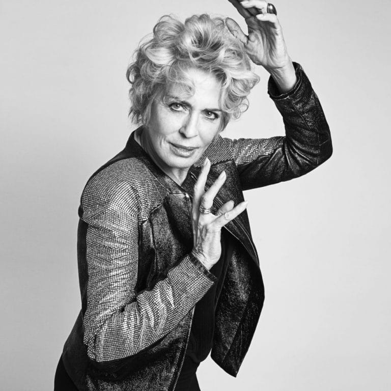 Joanna Cassidy - Biography, Height & Life Story | Super Stars Bio