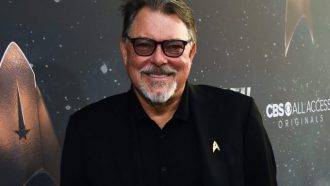 Jonathan Frakes - Biography, Height & Life Story | Super Stars Bio