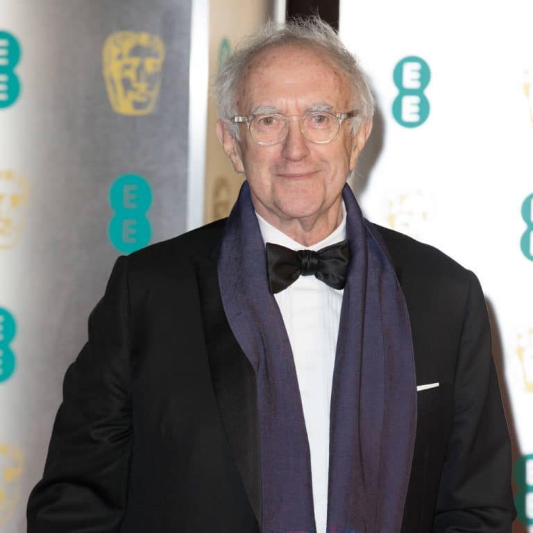 Jonathan Pryce - Biography, Height & Life Story | Super Stars Bio