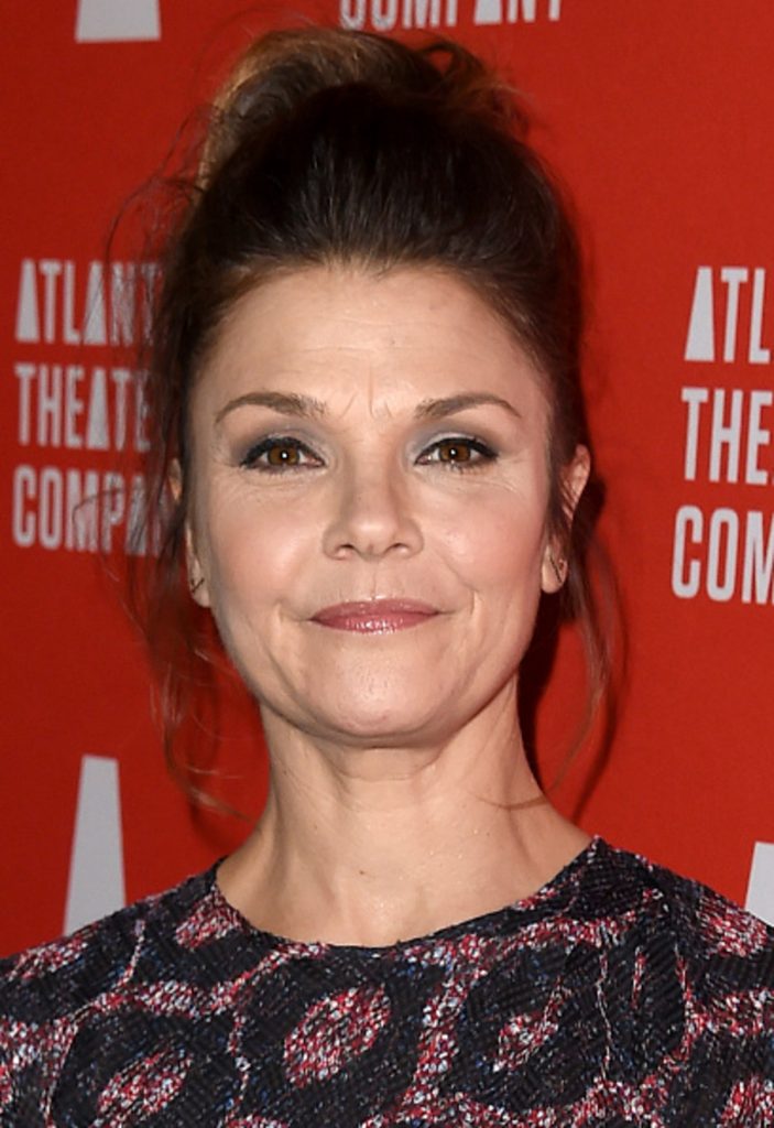 Kathryn Erbe - Biography, Height & Life Story | Super Stars Bio