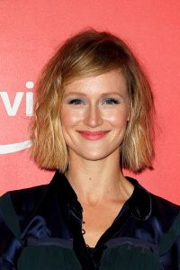 Kerry Bishé - Biography, Height & Life Story | Super Stars Bio