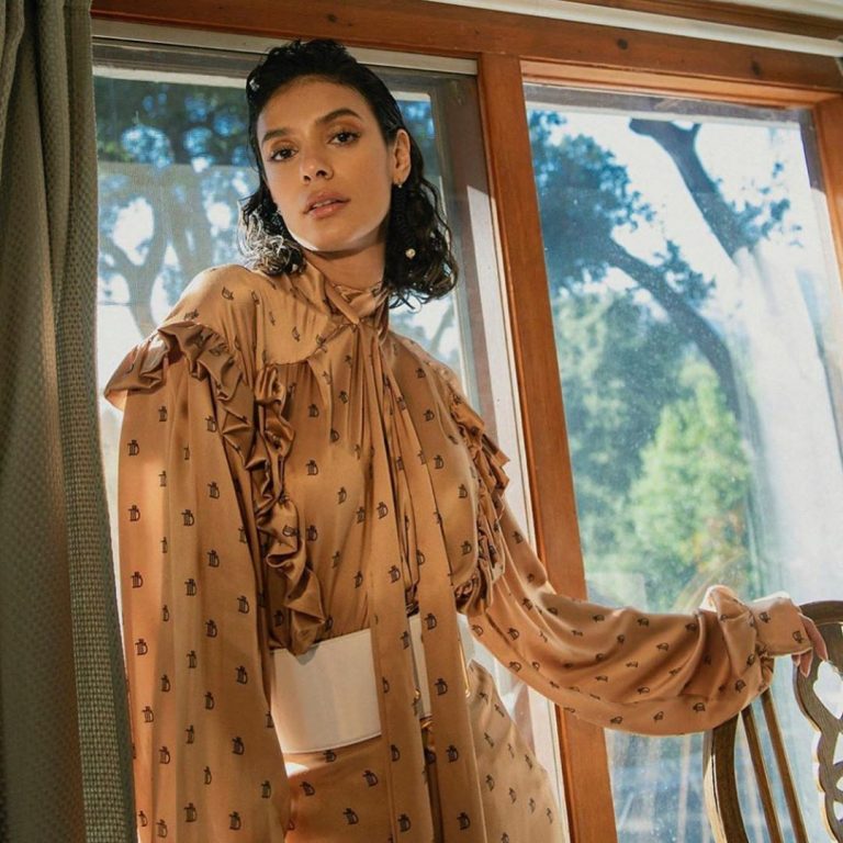 Laysla De Oliveira - Biography, Height & Life Story | Super Stars Bio