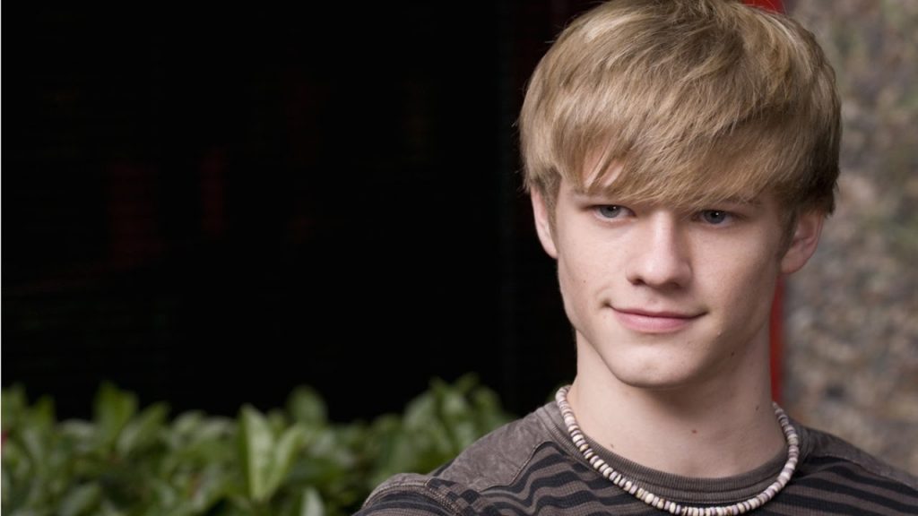 Lucas Till - Biography, Height & Life Story | Super Stars Bio