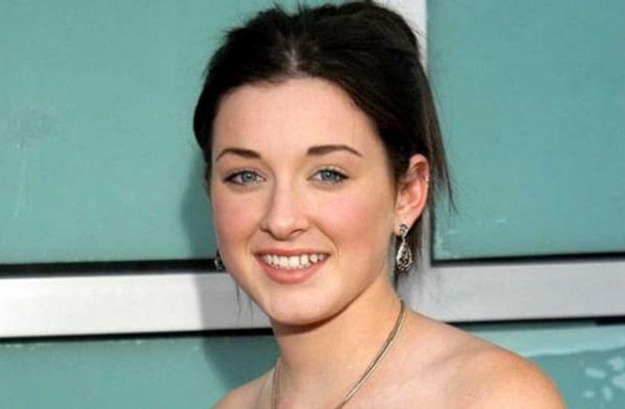 Margo Harshman Biography Height And Life Story Super Stars Bio