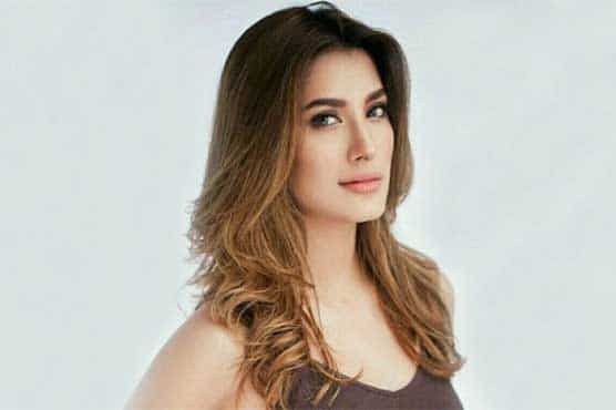 Mehwish Hayat not to stop fighting for kashmiris