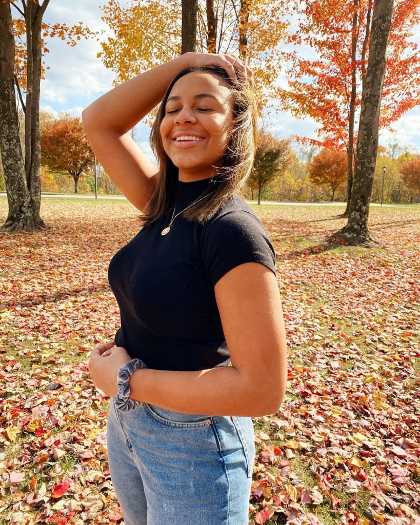 Nia Sioux - Biography, Height & Life Story | Super Stars Bio