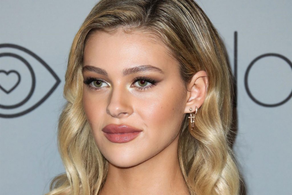 Nicola Peltz - Biography, Height & Life Story | Super Stars Bio