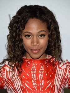 Nicole Beharie - Biography, Height & Life Story | Super Stars Bio