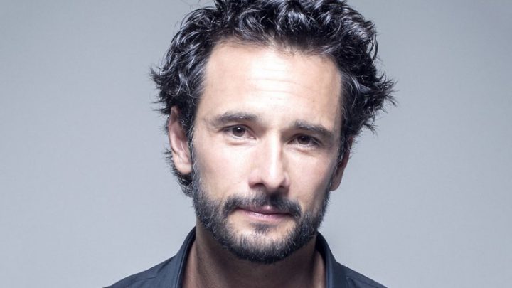 Rodrigo Santoro - Biography, Height & Life Story | Super Stars Bio
