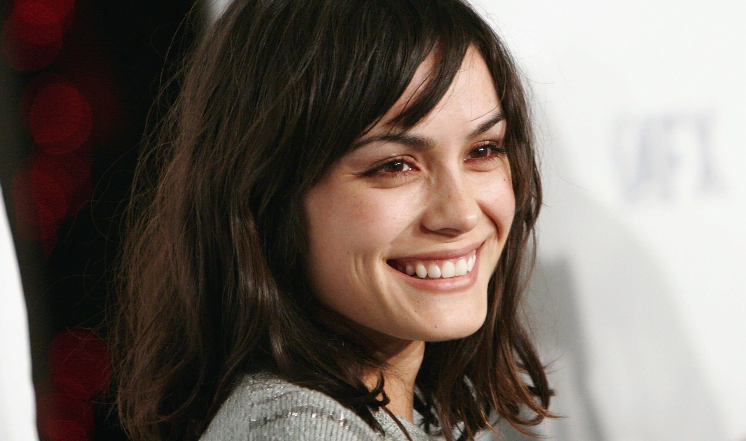 Shannyn Sossamon Gallery Super Stars Bio