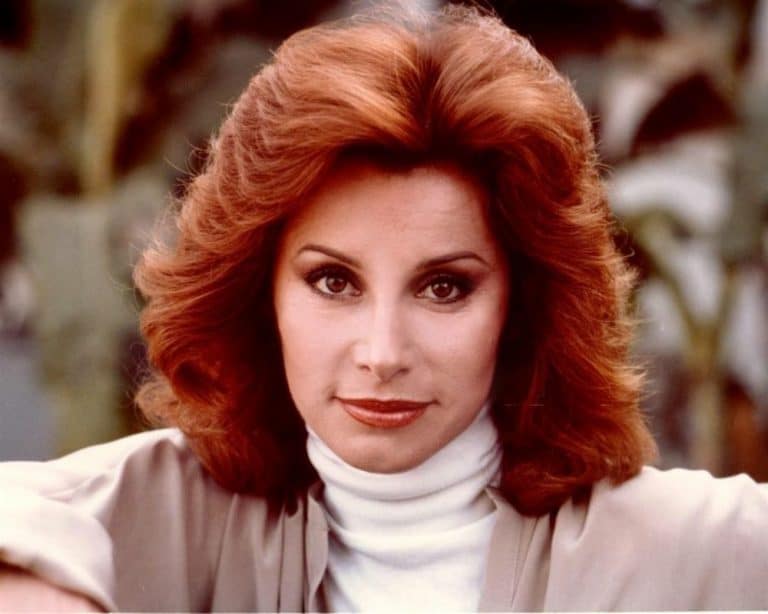 Stefanie Powers - Biography, Height & Life Story | Super Stars Bio
