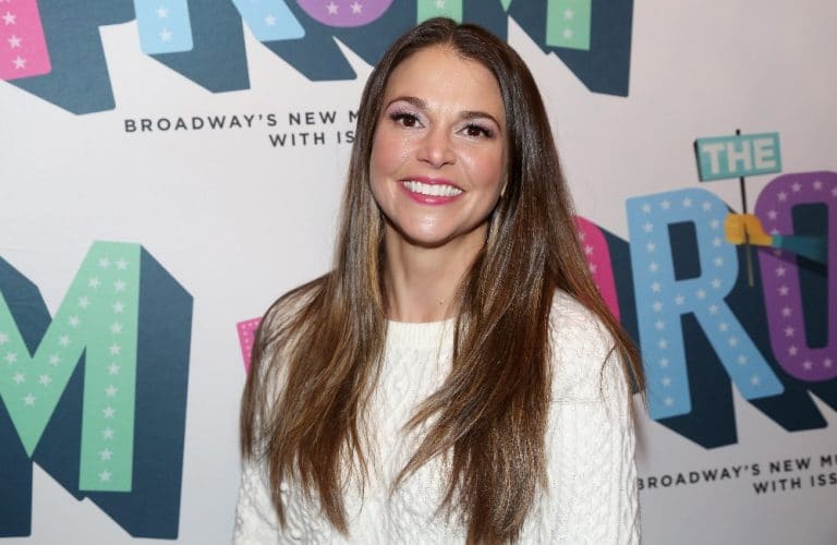 Sutton Foster - Biography, Height & Life Story | Super Stars Bio