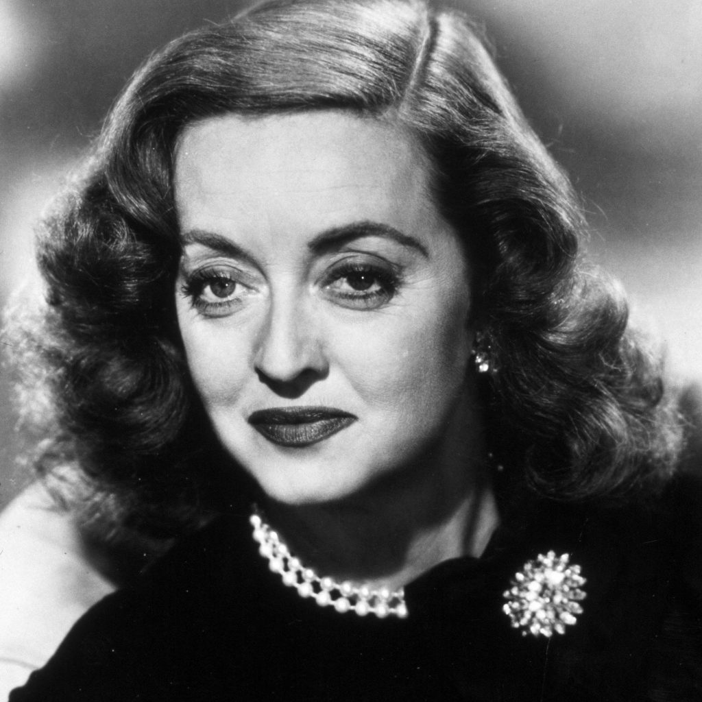 Bette Davis - Biography, Height & Life Story | Super Stars Bio