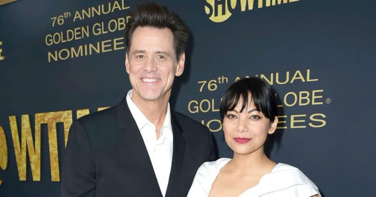 Jim Carey and Ginger Gonzaga separates their ways