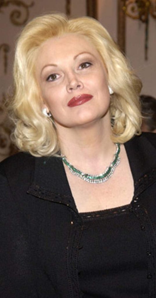 Cathy Moriarty - Biography, Height & Life Story | Super Stars Bio