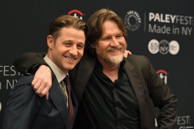 Donal Logue - Biography, Height & Life Story | Super Stars Bio