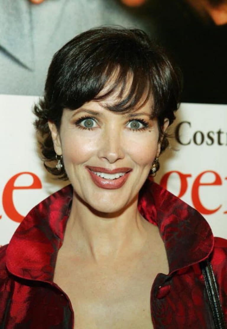 Janine Turner Biography, Height & Life Story Super Stars Bio