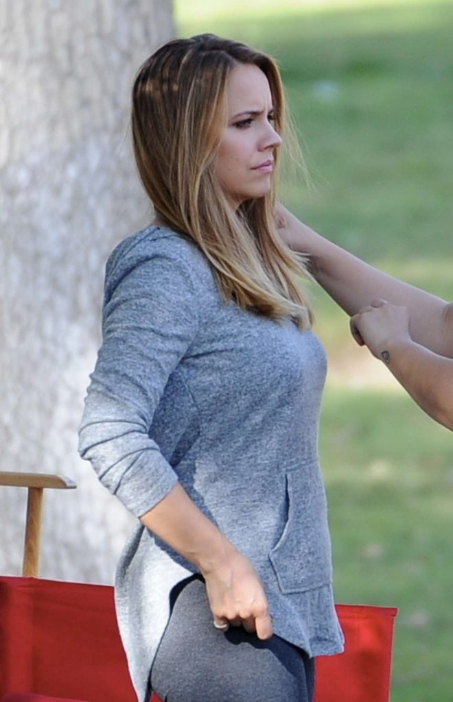 Jessica Barth - Biography, Height & Life Story | Super Stars Bio