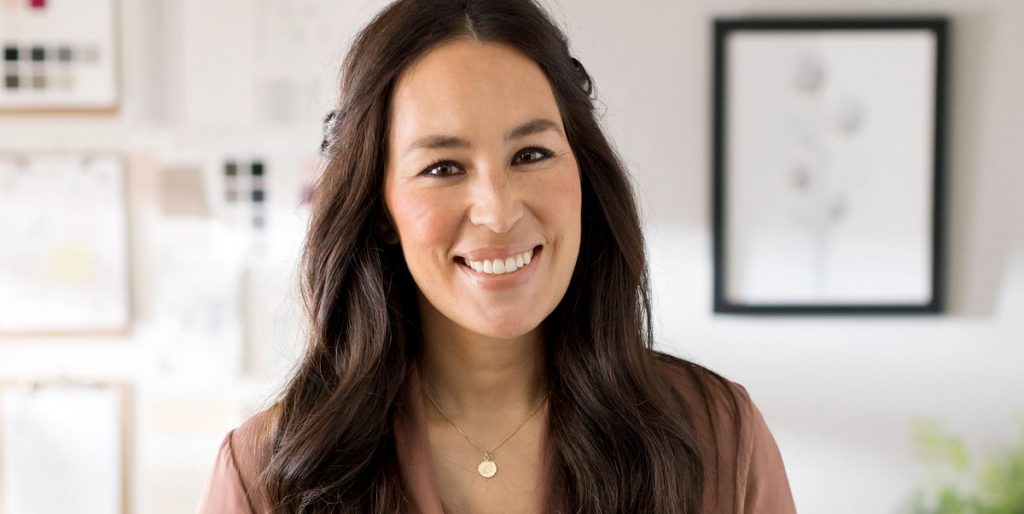 Joanna Gaines - Biography, Height & Life Story | Super Stars Bio