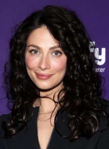 Joanne Kelly - Biography, Height & Life Story | Super Stars Bio