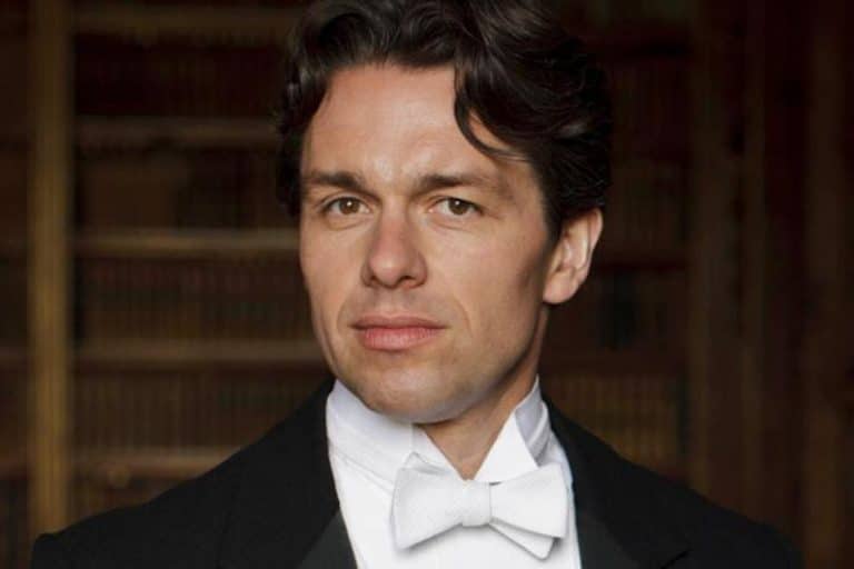 Julian Ovenden - Biography, Height & Life Story | Super Stars Bio