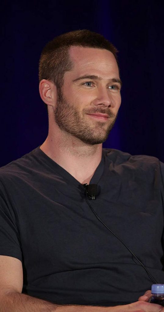 Luke Macfarlane - Biography, Height & Life Story | Super Stars Bio