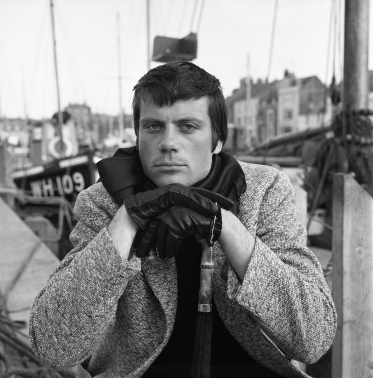 Oliver Reed Biography Height Life Story Super Stars Bio