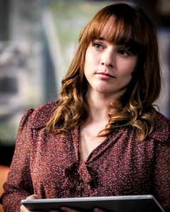 Renée Felice Smith - Biography, Height & Life Story | Super Stars Bio