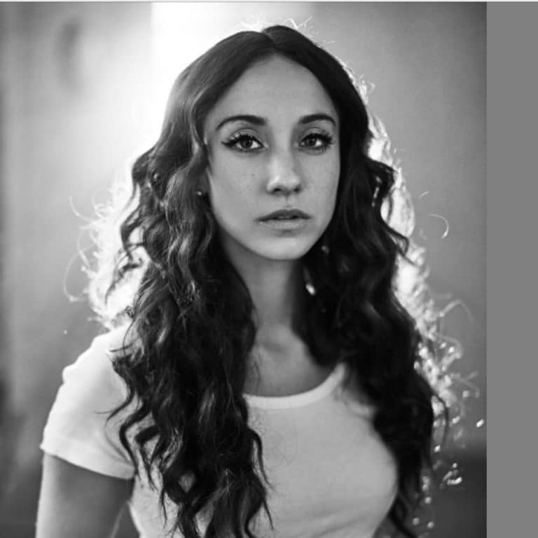 Stella Maeve - Biography, Height & Life Story | Super Stars Bio