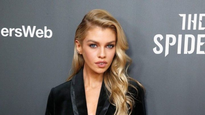 Stella Maxwell - Biography, Height & Life Story | Super Stars Bio