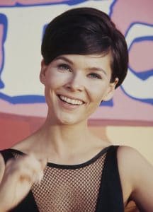 Yvonne Craig - Biography, Height & Life Story | Super Stars Bio