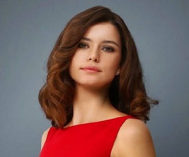 List of Top 20 Most Beautiful Turkish Actresses - Women
