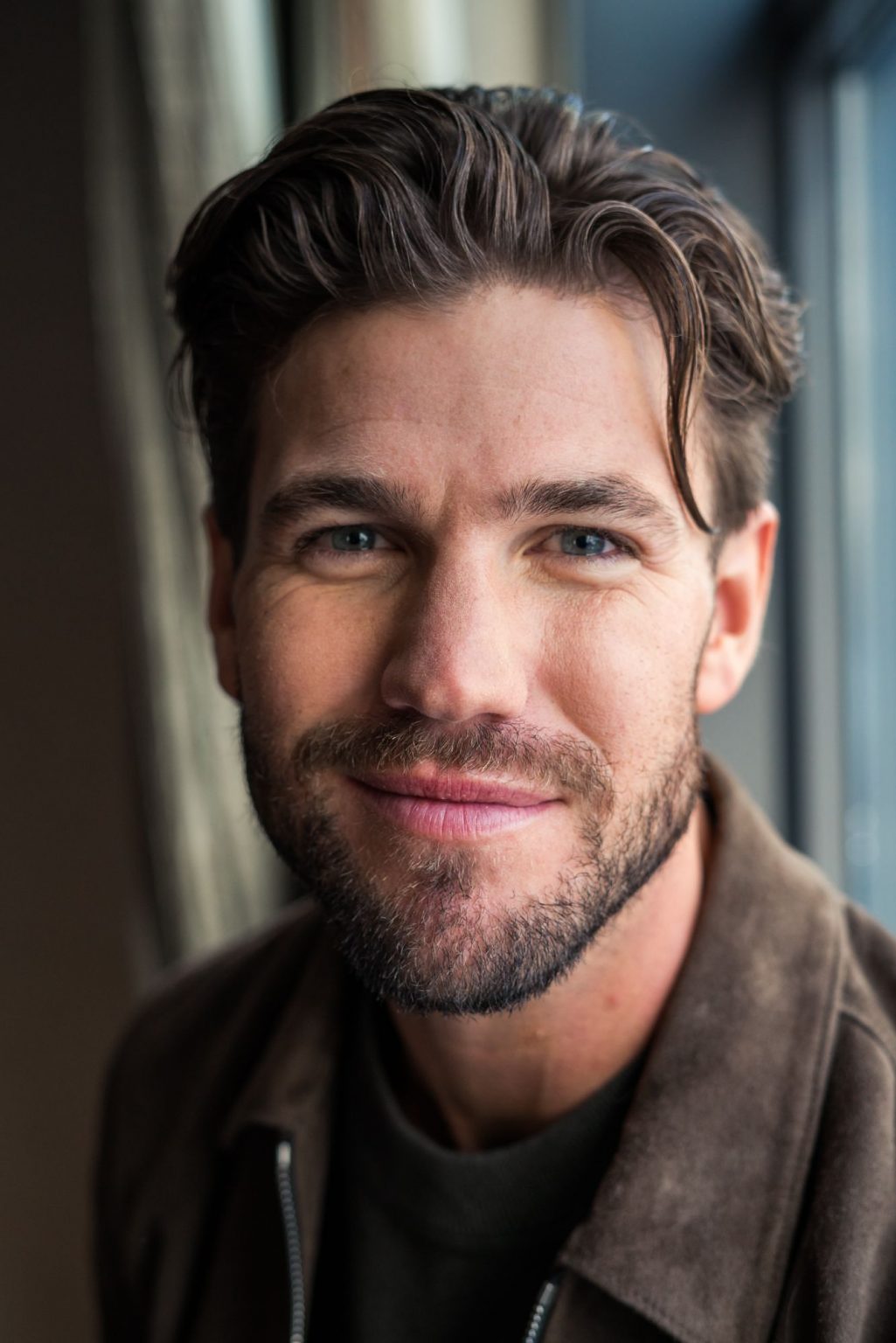 Austin Stowell Biography, Height & Life Story Super Stars Bio