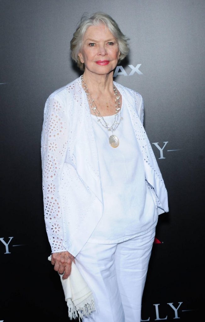 Ellen Burstyn - Biography, Height & Life Story | Super Stars Bio