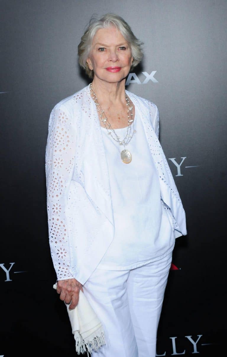 Ellen Burstyn - Biography, Height & Life Story | Super Stars Bio