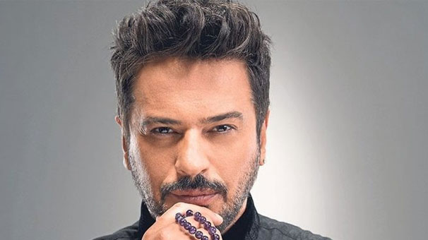 Emre Altuğ Gallery | Super Stars Bio