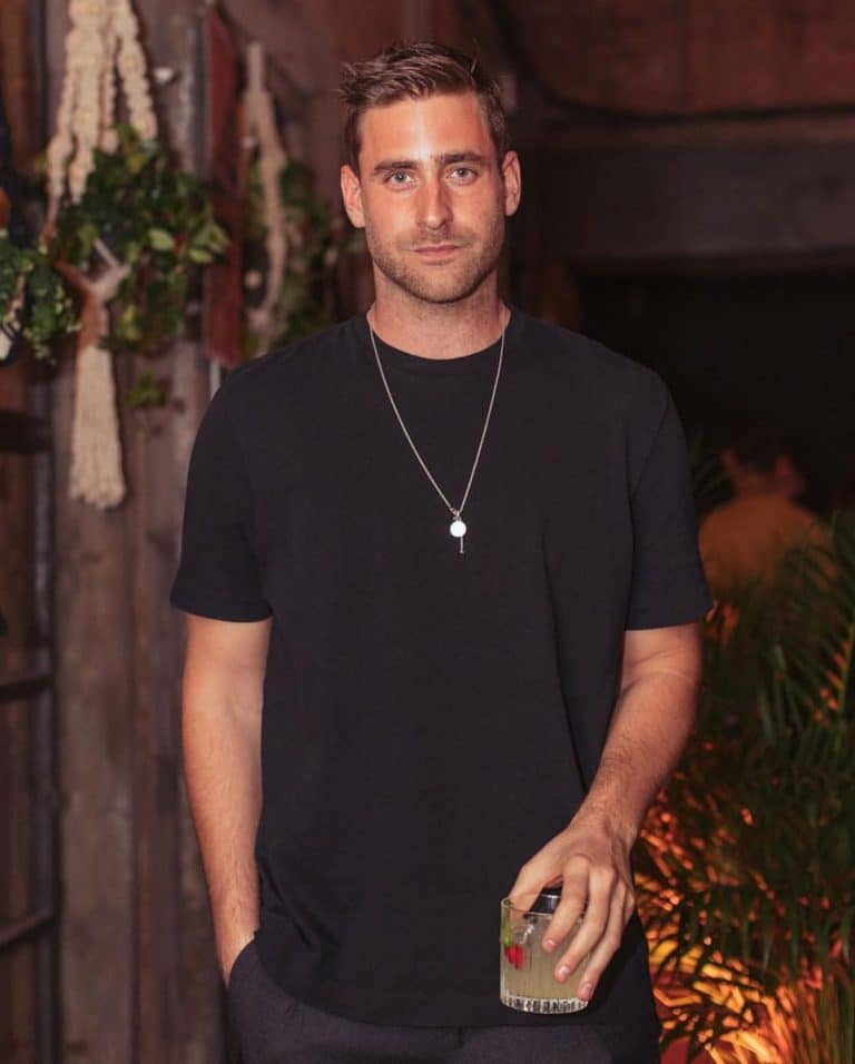 Oliver Jackson-Cohen - Biography, Height & Life Story | Super Stars Bio