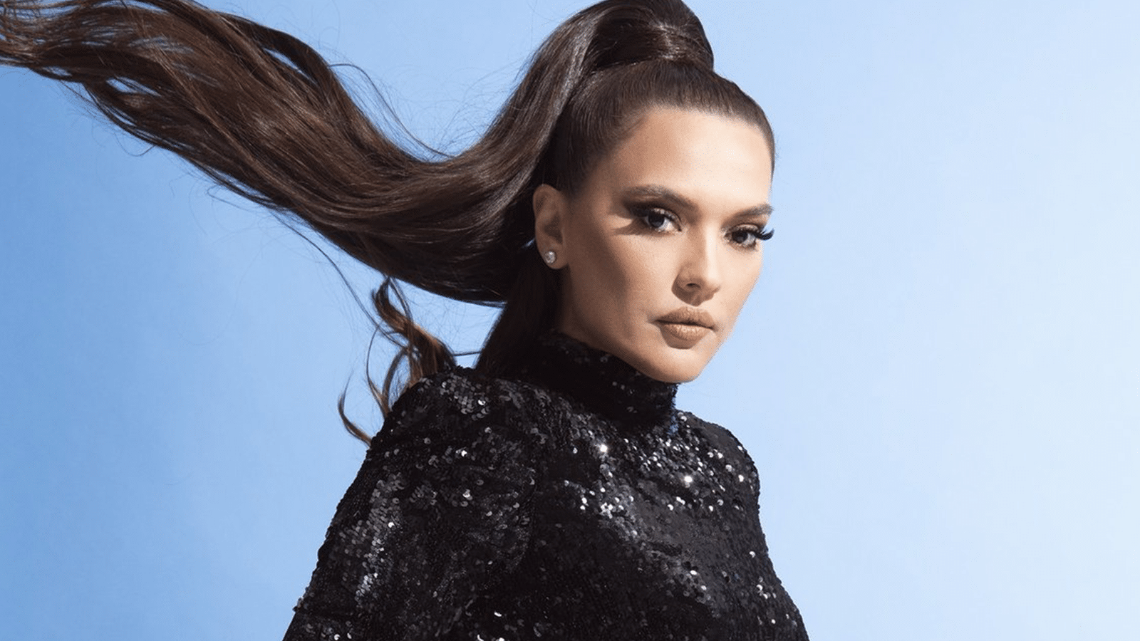 demet-akalın