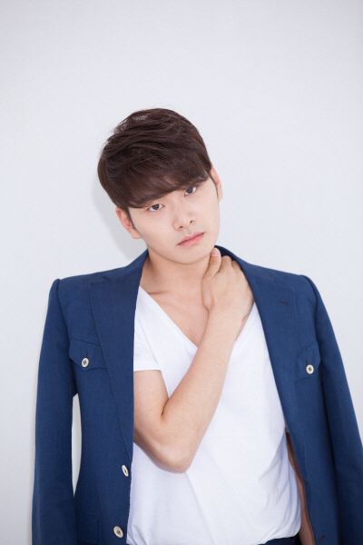 Lee Yi-kyung - Biography, Height & Life Story | Super Stars Bio